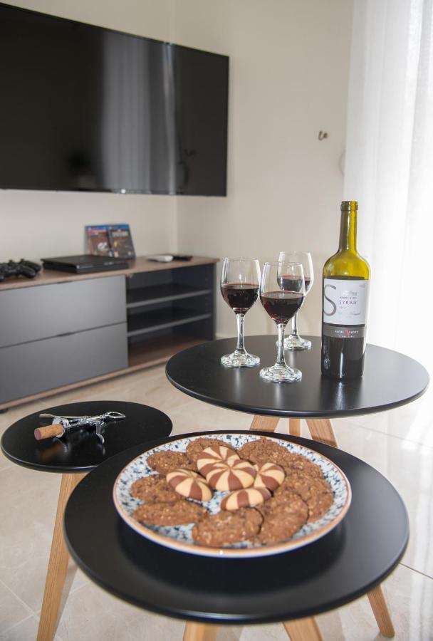 Center Manolia Dream 3 Bedroom Apartment 100M Away From The Beach Ханья Экстерьер фото